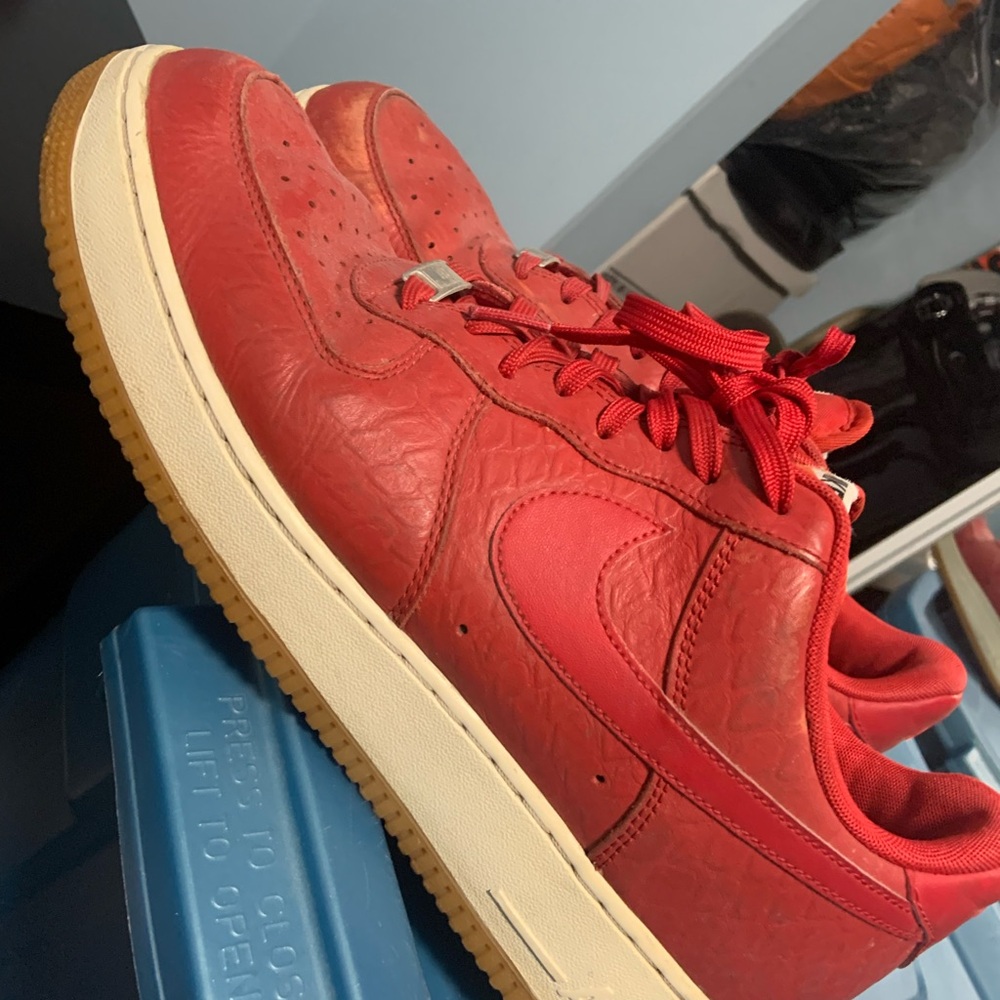 Nike Air Force 1 Red Sneakers Classic Low-Top Design Size 11